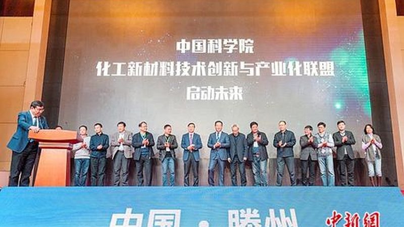 以下是一些在食品级胶粘剂领域具有良好口碑的品牌：