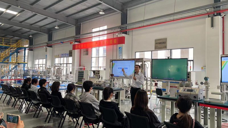 塑料化工原料十大品牌：揭秘行业领军者的核心优势